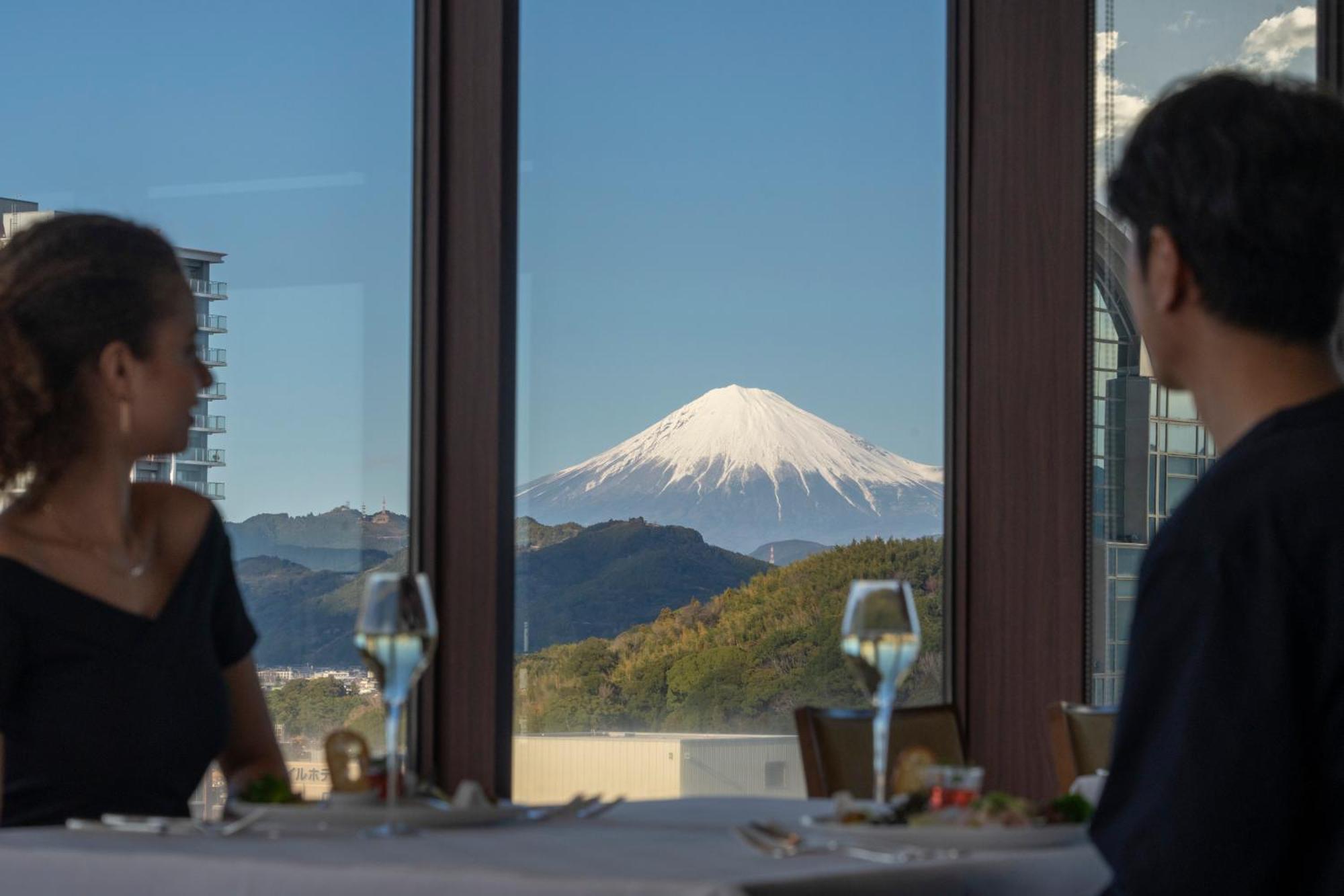Hotel Associa שיזוקה מראה חיצוני תמונה Mount Fuji from the hotel