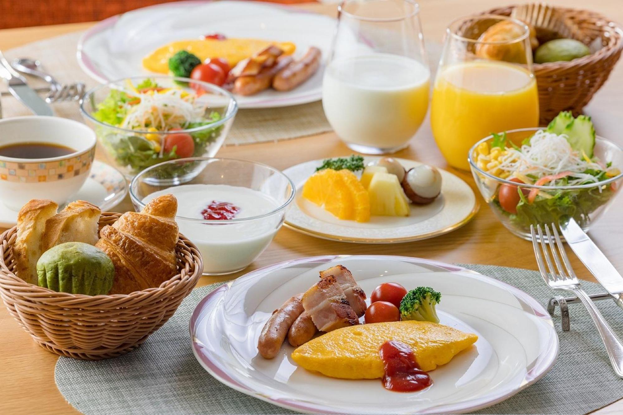 Hotel Associa שיזוקה מראה חיצוני תמונה A German breakfast